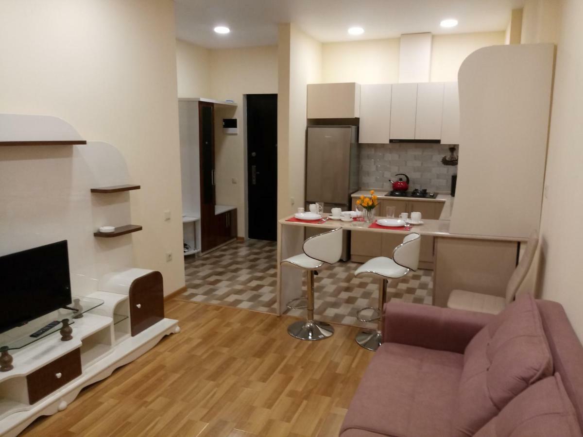 Apartamento Flat in Batumi city centre Exterior foto